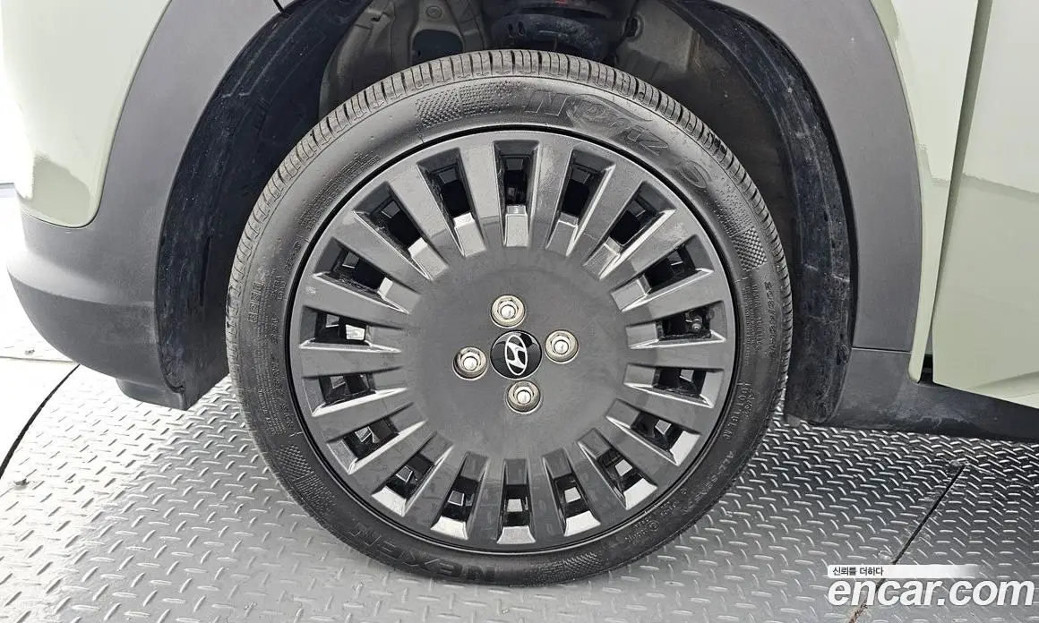 Hyundai Casper 2022 1.0 автомат (гидро), фото 4