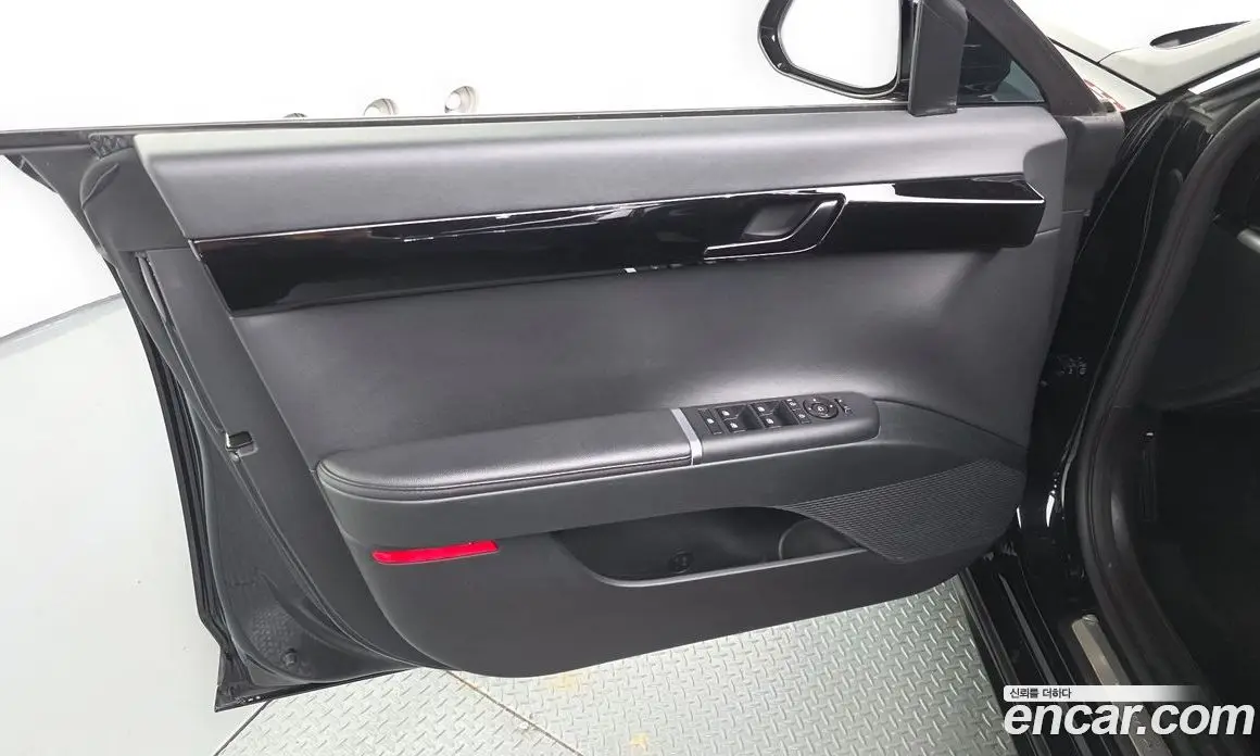 Hyundai Grandeur 2023 2.5 автомат (гидро), фото 14