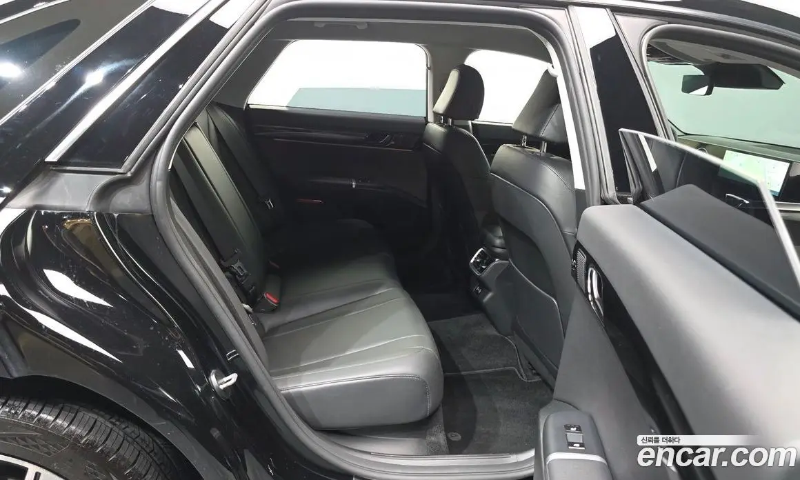 Hyundai Grandeur 2023 2.5 автомат (гидро), фото 18