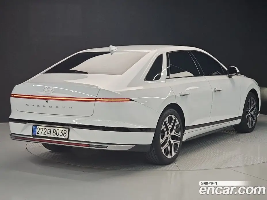 Hyundai Grandeur 2025 1.6 автомат (гидро), фото 4