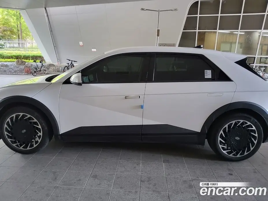 Hyundai Ioniq 5 2024 0.1 автомат (гидро), фото 3