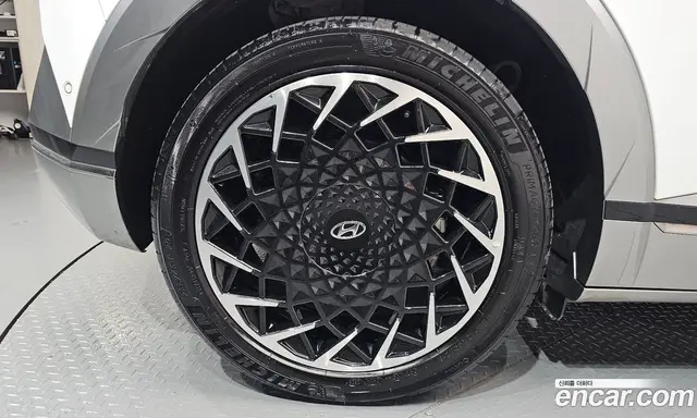 Hyundai Ioniq 5 2024 0.1 автомат (гидро), миниатюра 6