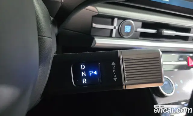 Hyundai Santa Fe 2023 2.5 автомат (гидро), миниатюра 9