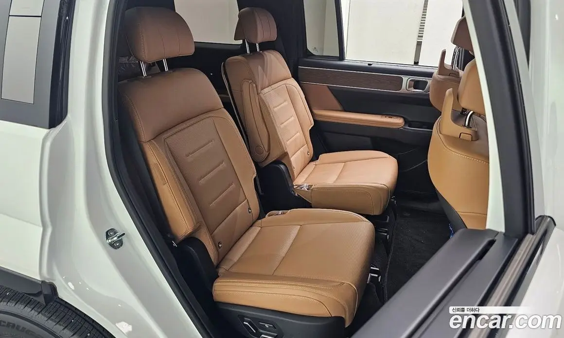 Hyundai Santa Fe 2024 1.6 автомат (гидро), фото 17
