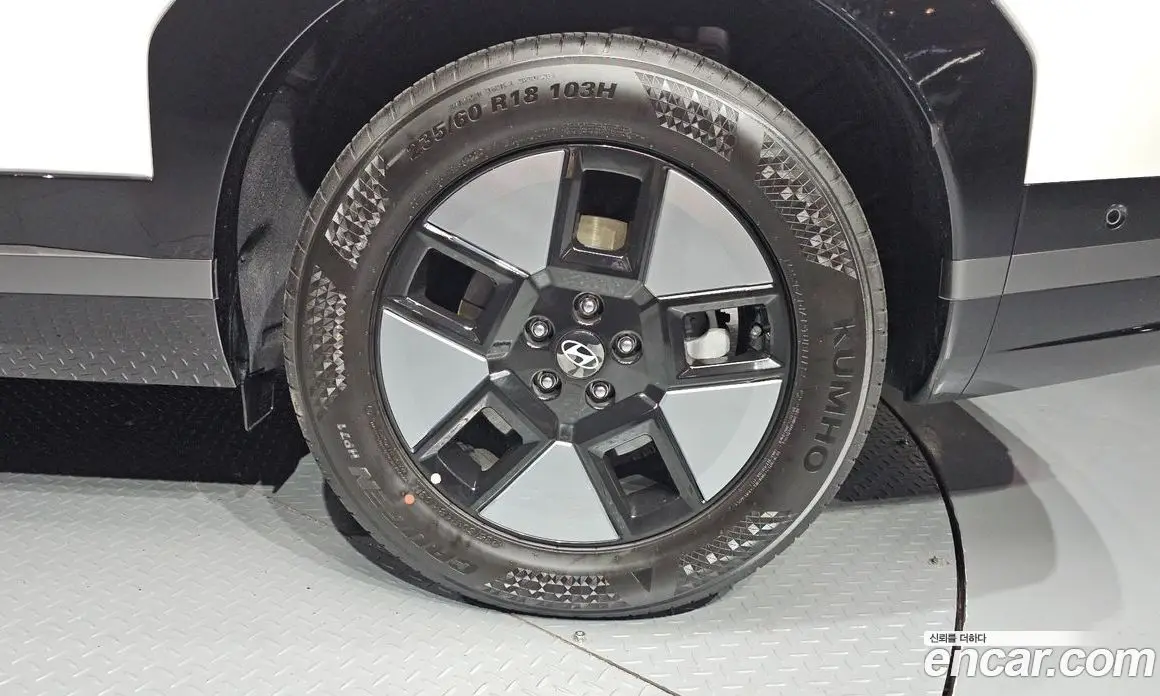 Hyundai Santa Fe 2024 1.6 автомат (гидро), фото 7