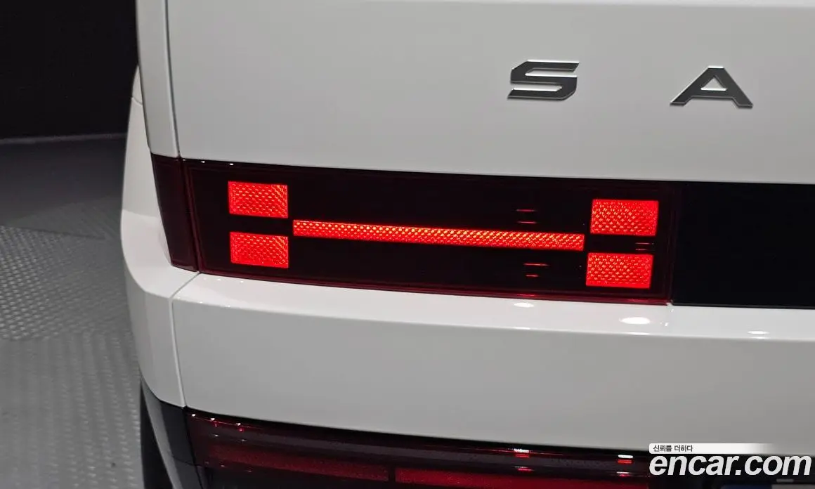 Hyundai Santa Fe 2024 1.6 автомат (гидро), фото 9