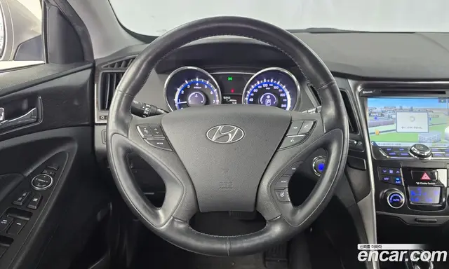 Hyundai Sonata 2013 2.0 автомат (гидро), миниатюра 12