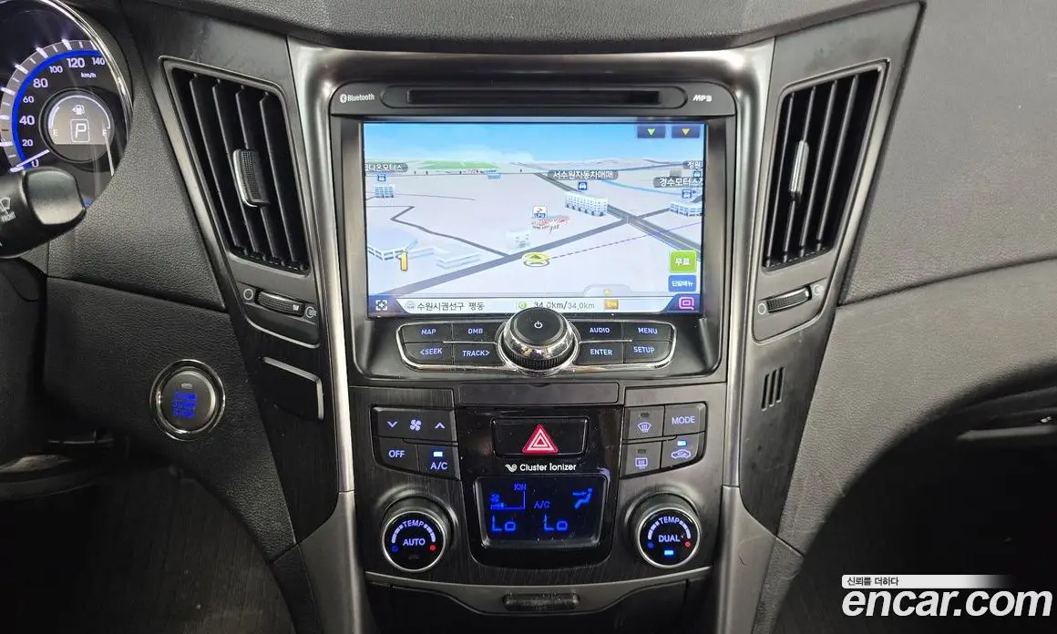 Hyundai Sonata 2013 2.0 автомат (гидро), фото 13