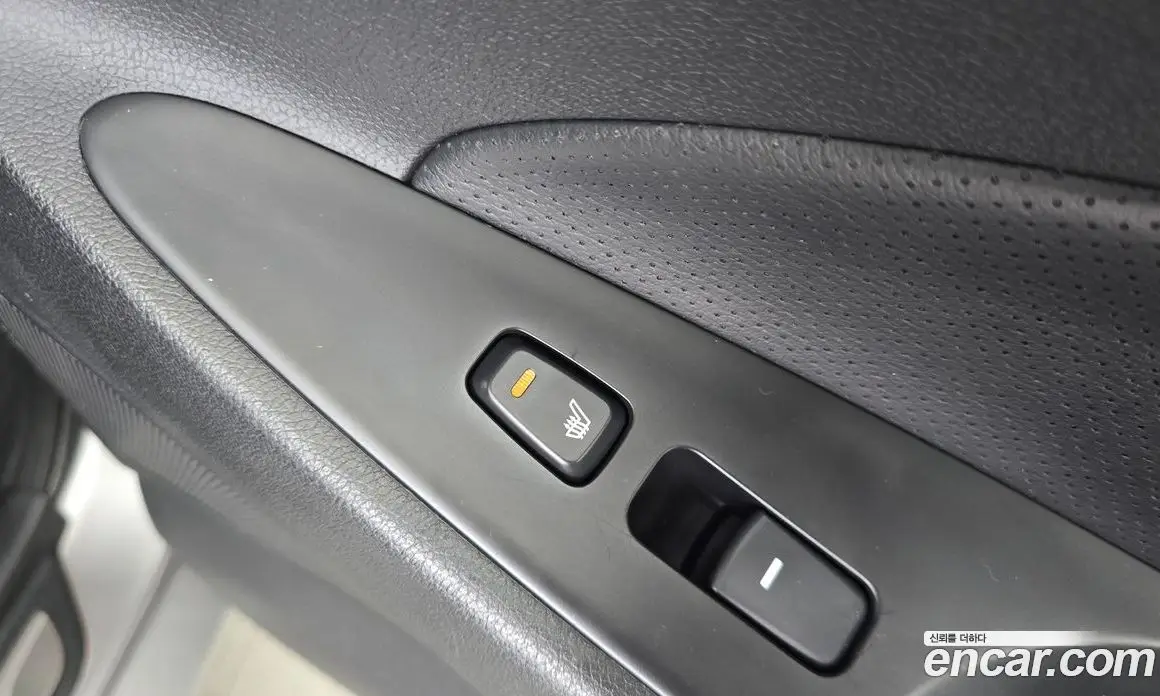 Hyundai Sonata 2013 2.0 автомат (гидро), фото 19