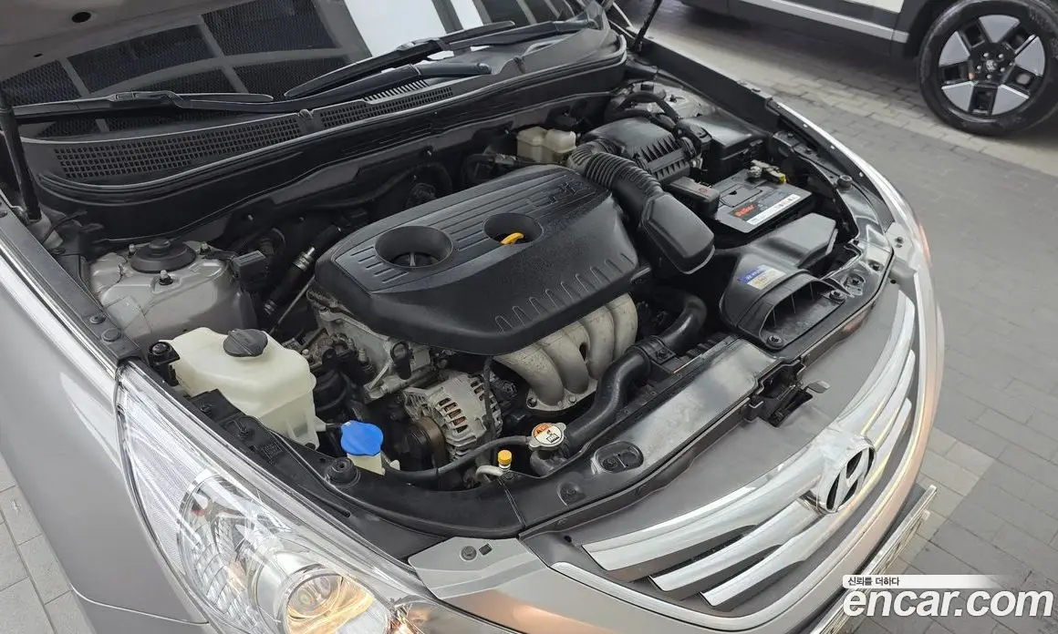 Hyundai Sonata 2013 2.0 автомат (гидро), фото 6
