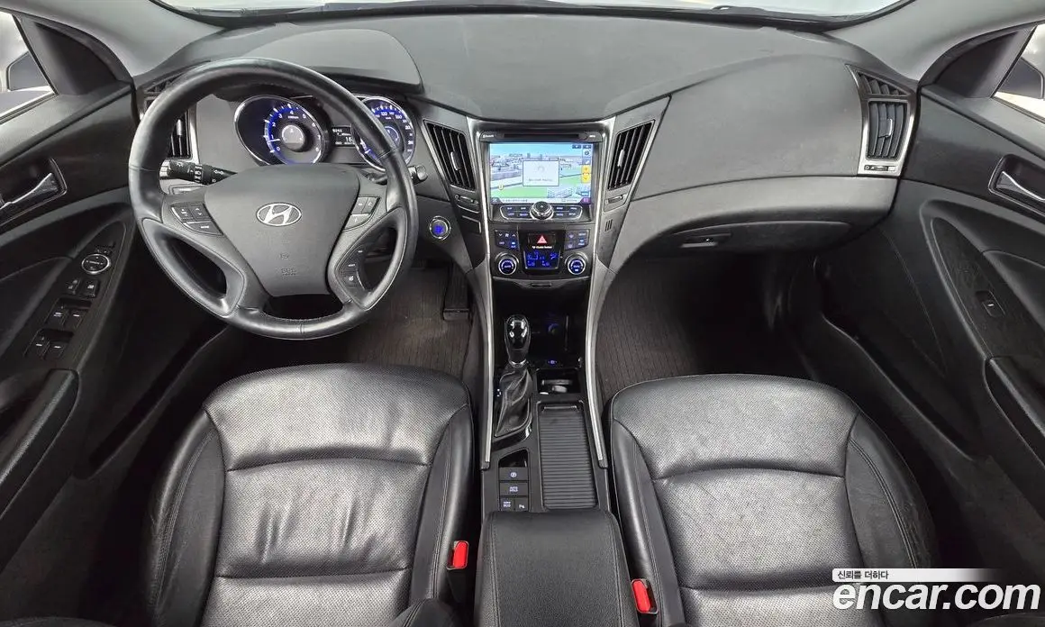 Hyundai Sonata 2013 2.0 автомат (гидро), фото 7