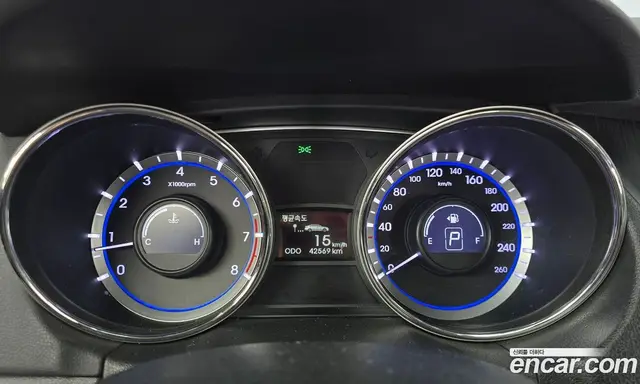 Hyundai Sonata 2013 2.0 автомат (гидро), миниатюра 8
