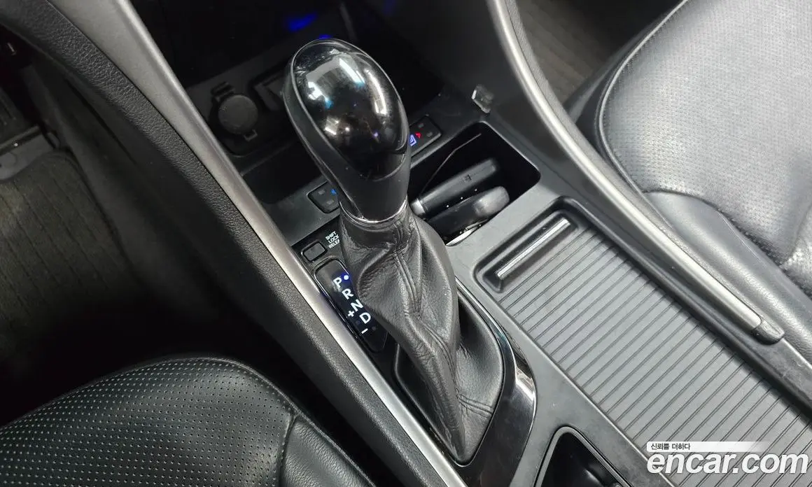 Hyundai Sonata 2013 2.0 автомат (гидро), фото 9