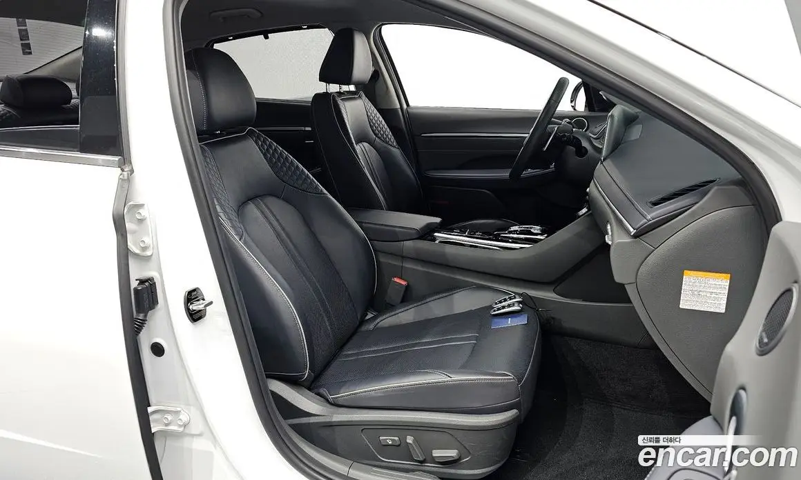 Hyundai Sonata 2021 2.0 автомат (гидро), фото 11