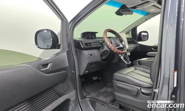 Hyundai Staria 2021 2.2 автомат (гидро), миниатюра 11