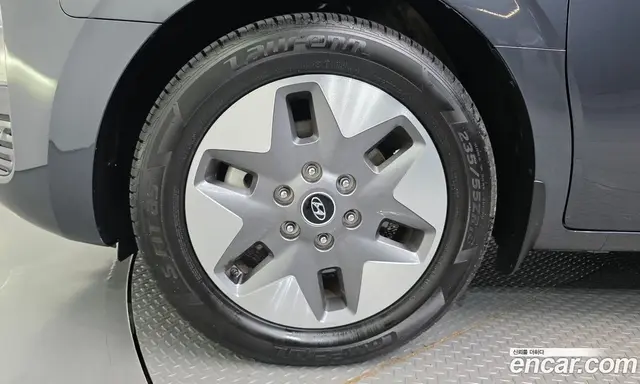 Hyundai Staria 2021 2.2 автомат (гидро), миниатюра 5
