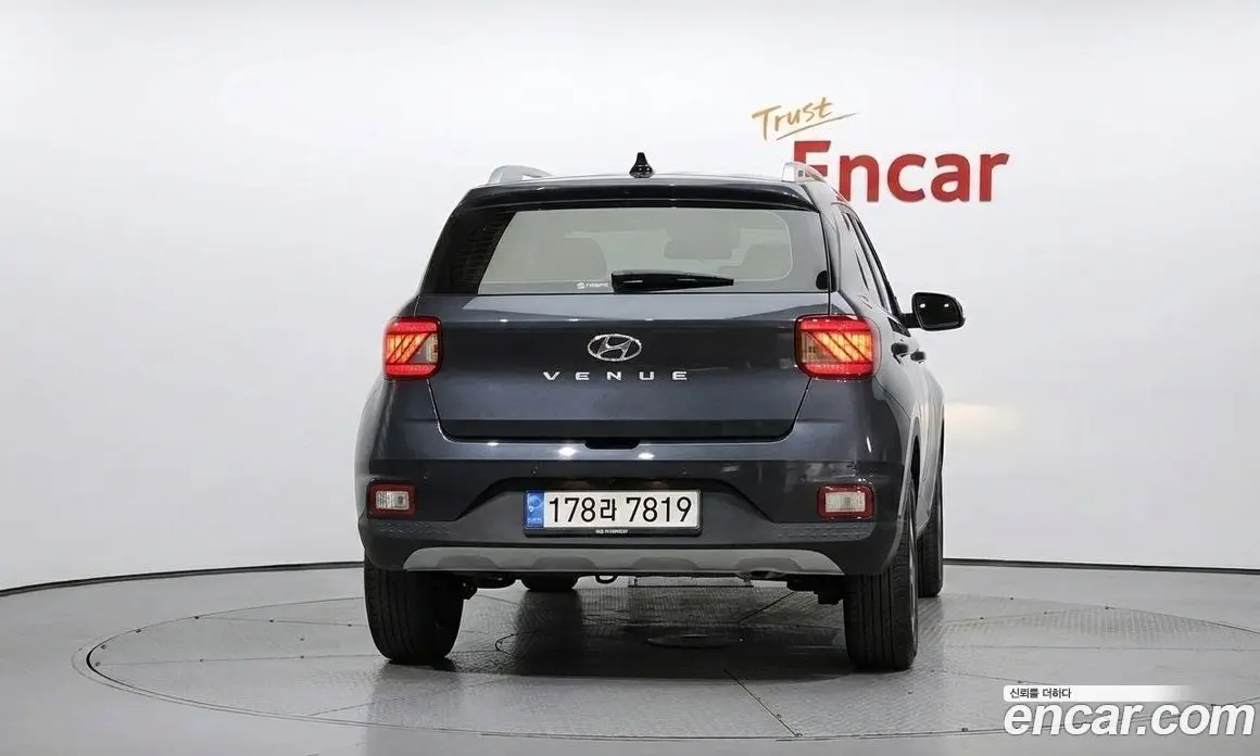 Hyundai Venue 2022 1.6 автомат (гидро), фото 4