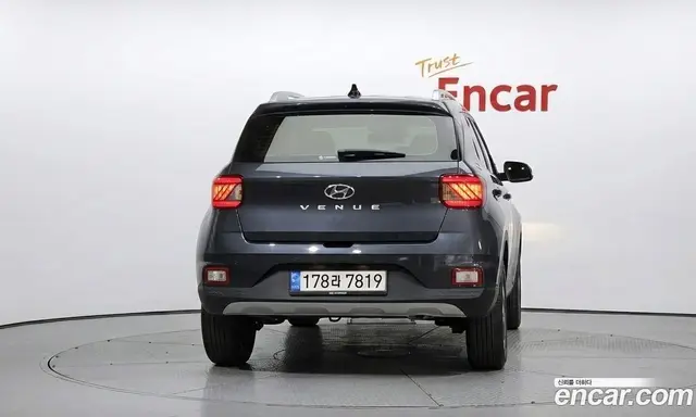 Hyundai Venue 2022 1.6 автомат (гидро), миниатюра 4