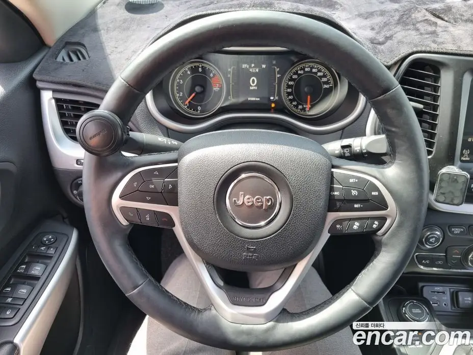 Jeep Cherokee 2018 2.4 автомат (гидро), фото 13