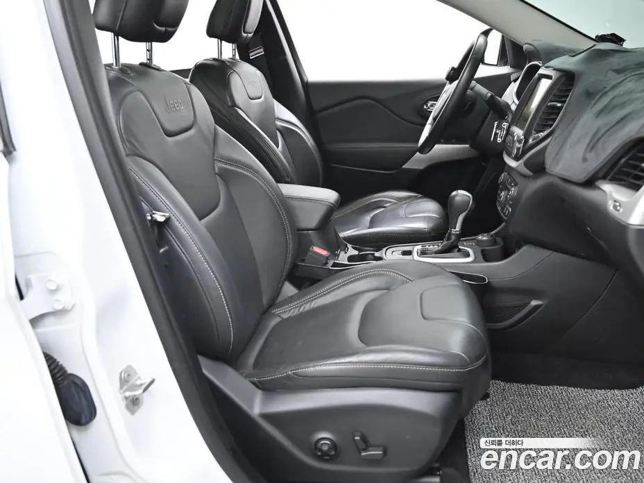 Jeep Cherokee 2018 2.4 автомат (гидро), фото 10