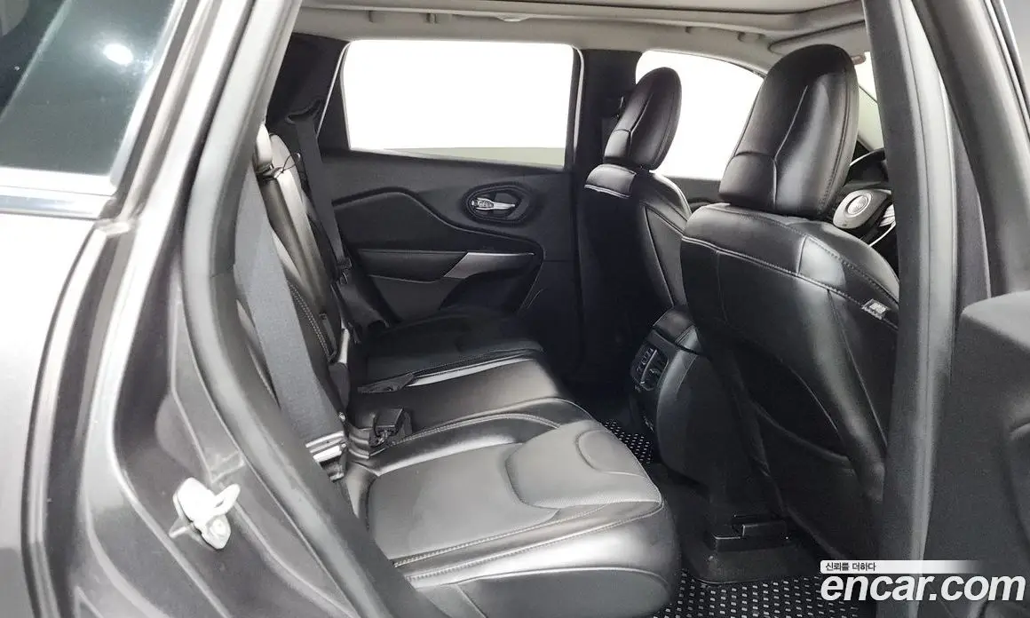 Jeep Cherokee 2021 2.4 автомат (гидро), фото 17