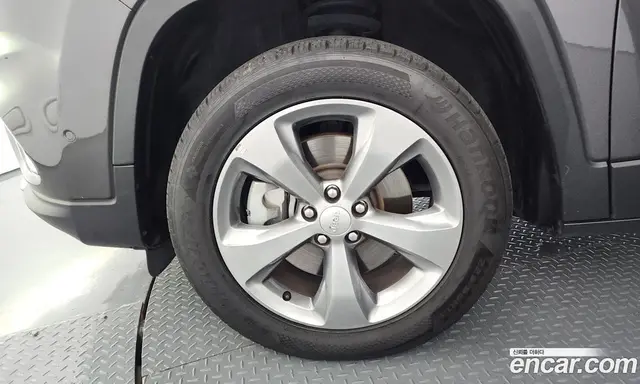 Jeep Cherokee 2021 2.4 автомат (гидро), миниатюра 5