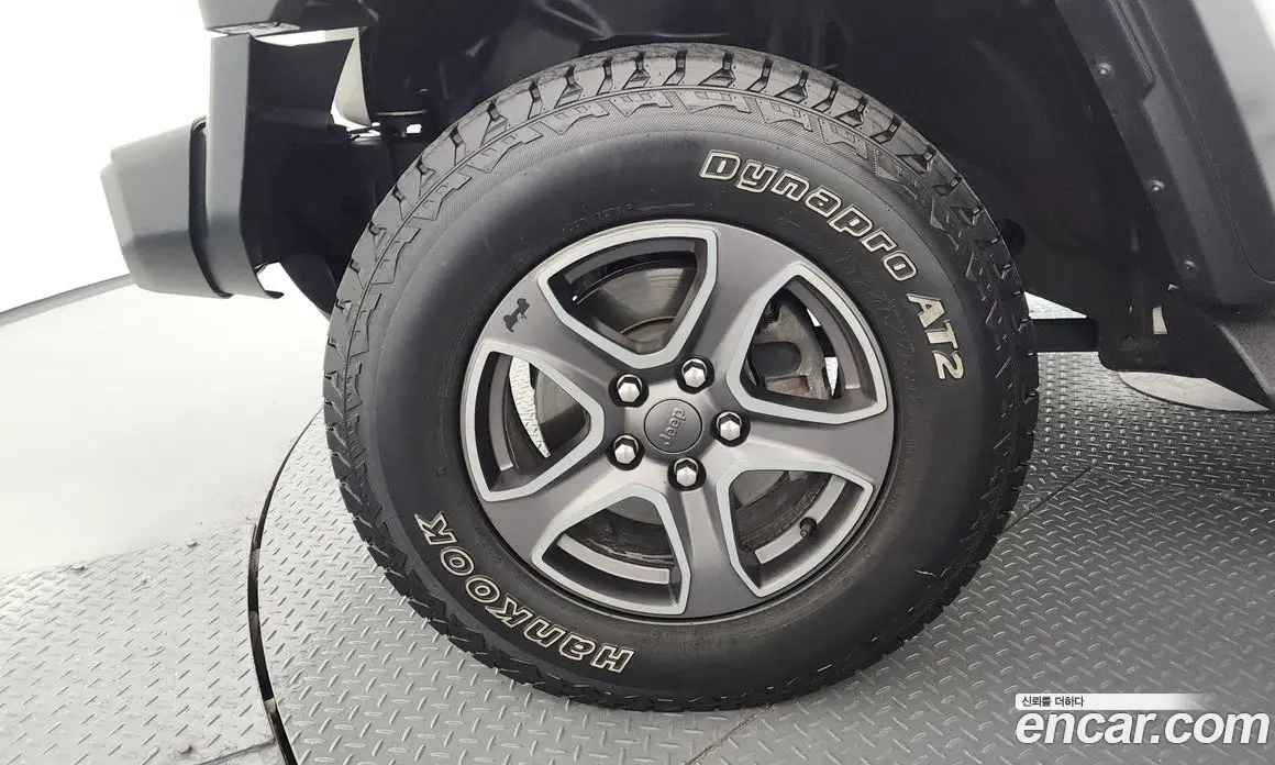 Jeep Wrangler 2019 2.0 автомат (гидро), фото 5