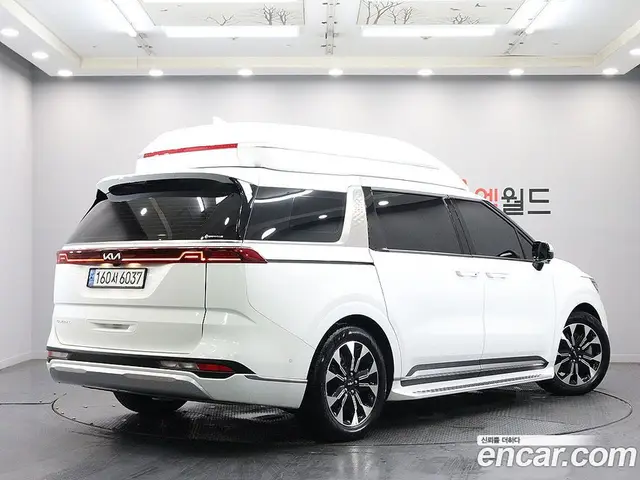 Kia Carnival 2022 2.2 автомат (гидро), миниатюра 3