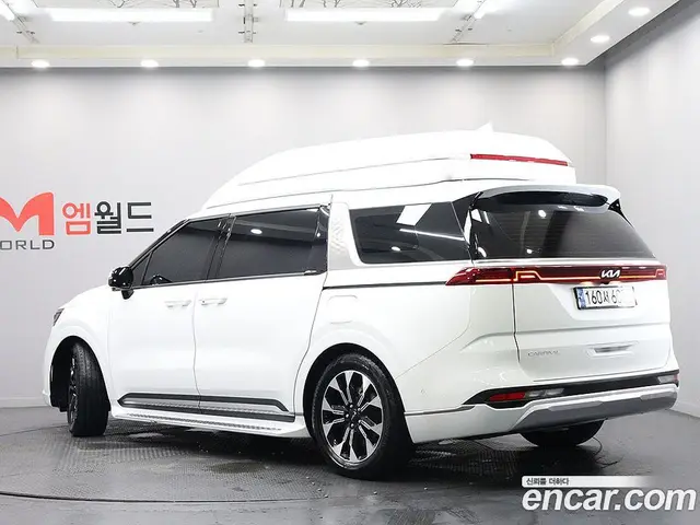 Kia Carnival 2022 2.2 автомат (гидро), миниатюра 4