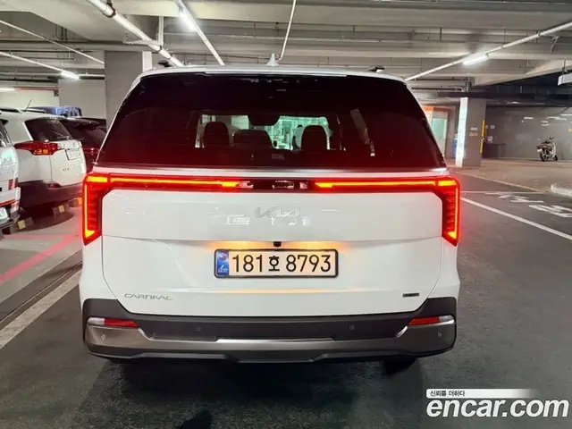 Kia Carnival 2026 1.6 автомат (гидро), миниатюра 4