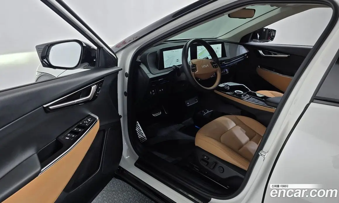 Kia EV6 2023 0.1 автомат (гидро), фото 12
