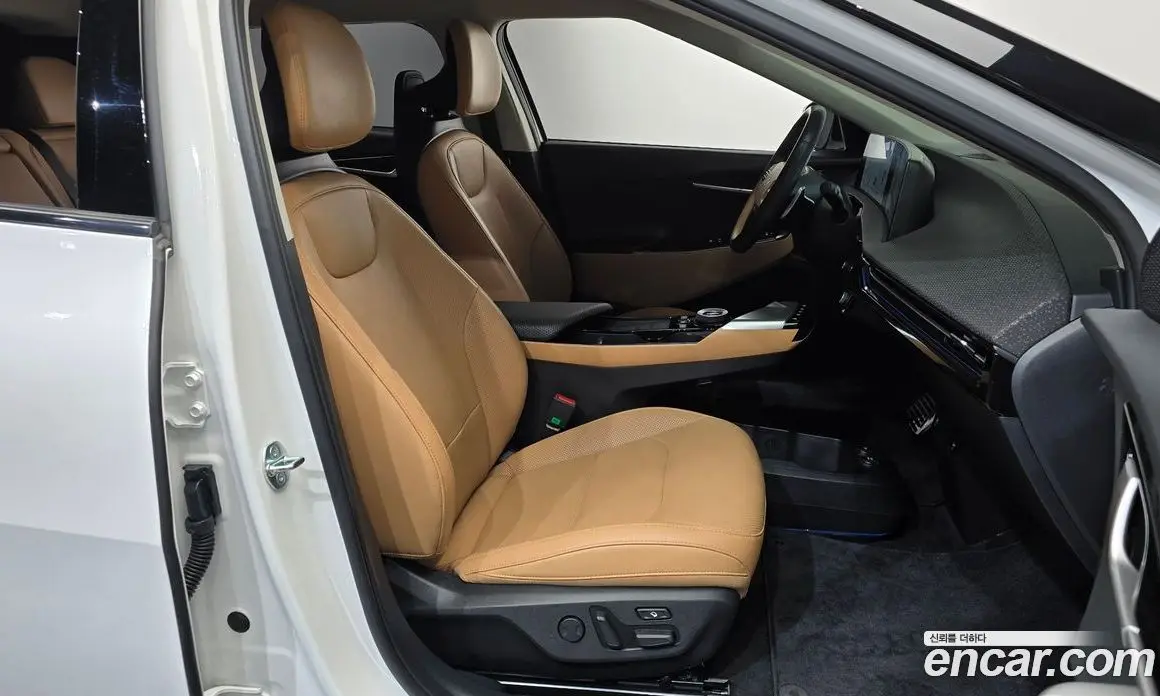 Kia EV6 2023 0.1 автомат (гидро), фото 15