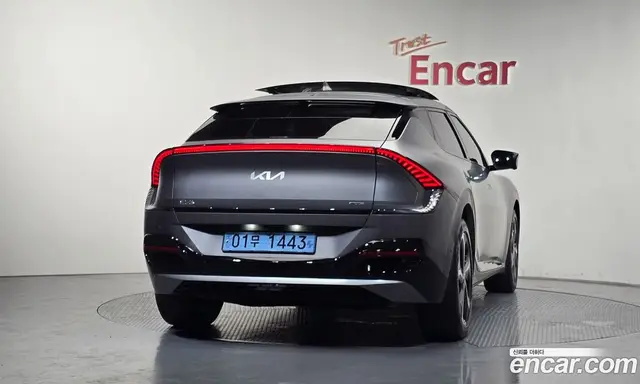 Kia EV6 2024 0.1 автомат (гидро), миниатюра 4