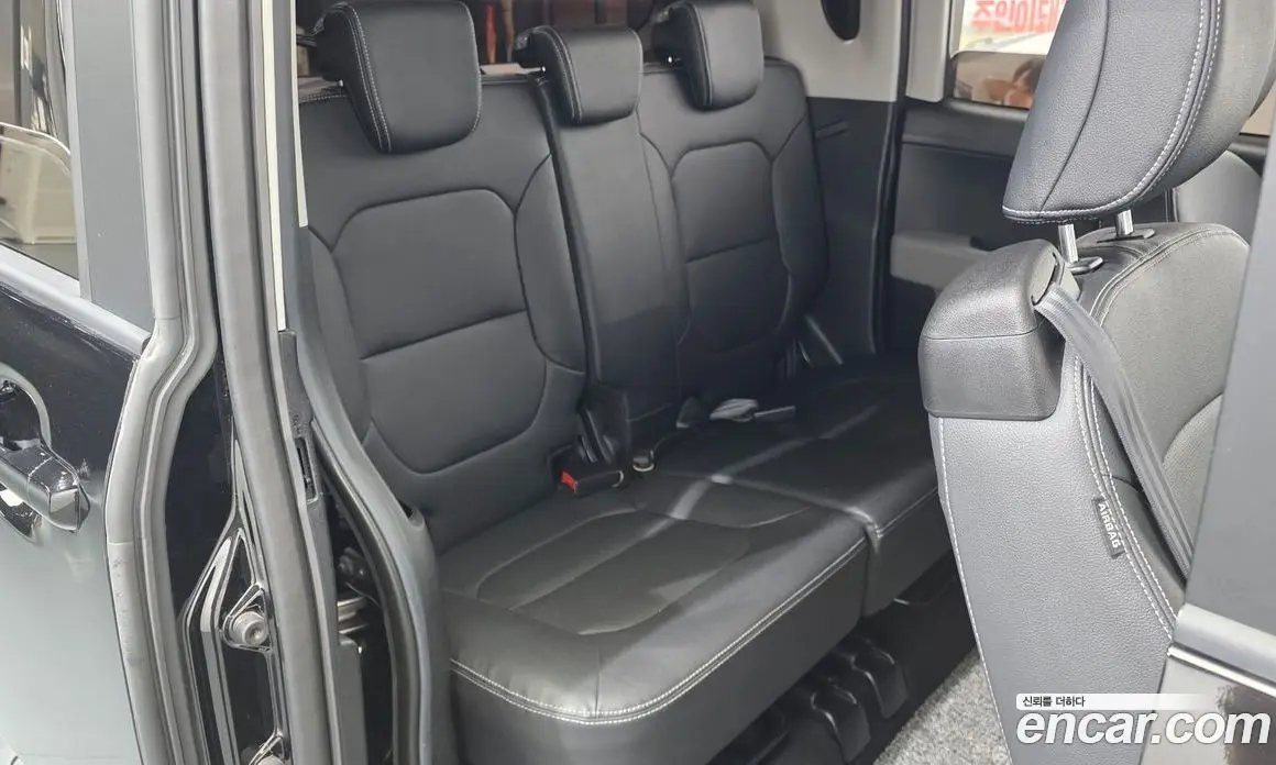 Kia Ray 2023 1.0 автомат (гидро), фото 18