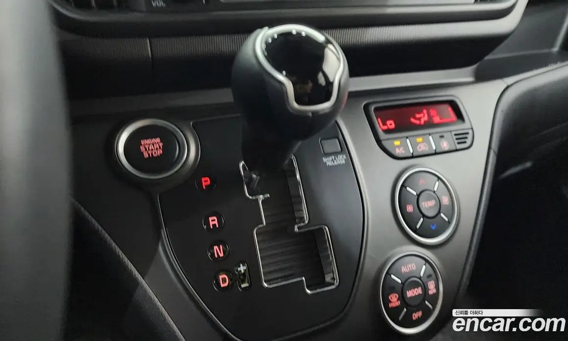 Kia Ray 2024 1.0 автомат (гидро), фото 12