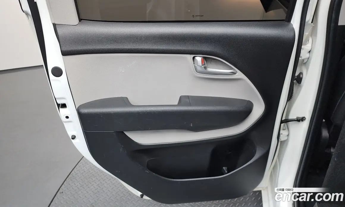Kia Ray 2024 1.0 автомат (гидро), фото 15