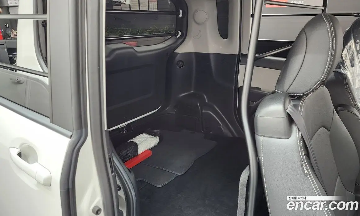 Kia Ray 2024 1.0 автомат (гидро), фото 17