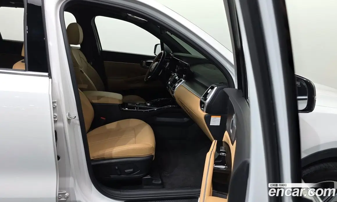 Kia Sorento 2023 1.6 автомат (гидро), фото 17