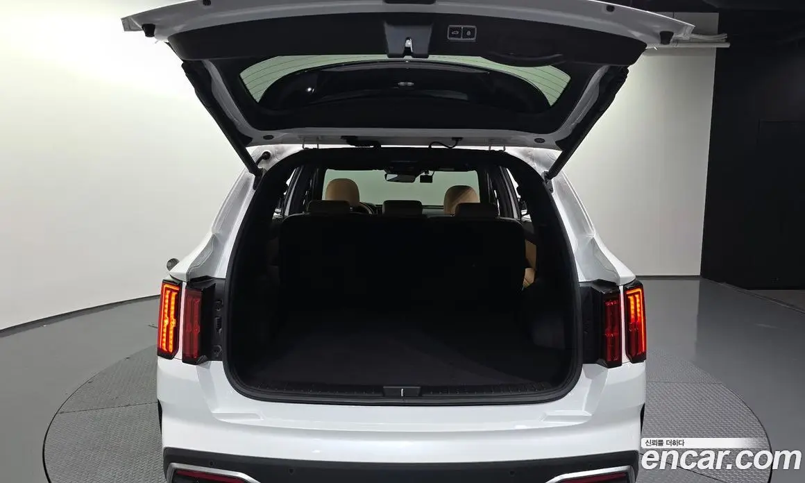 Kia Sorento 2023 1.6 автомат (гидро), фото 26