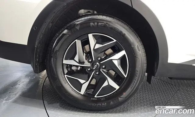 Kia Sorento 2025 1.6 автомат (гидро), миниатюра 5