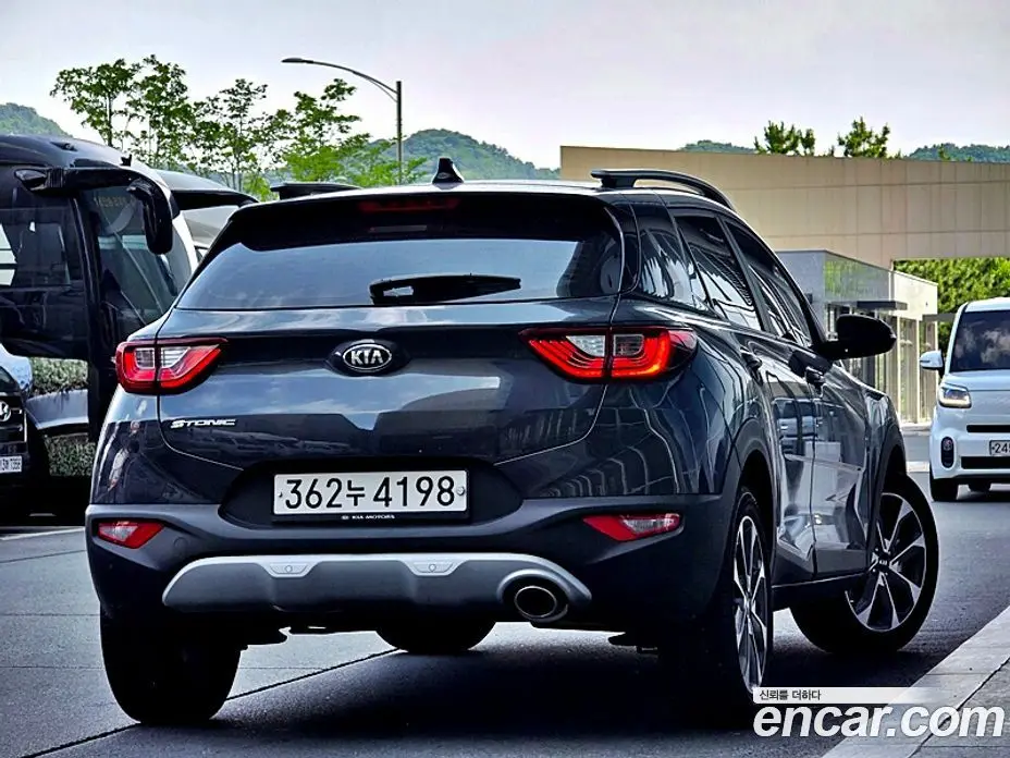 Kia Stonic 2020 1.4 автомат (гидро), фото 11