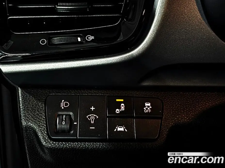Kia Stonic 2020 1.4 автомат (гидро), фото 18