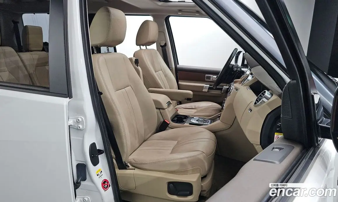 Land Rover Discovery 2016 3.0 автомат (гидро), фото 12