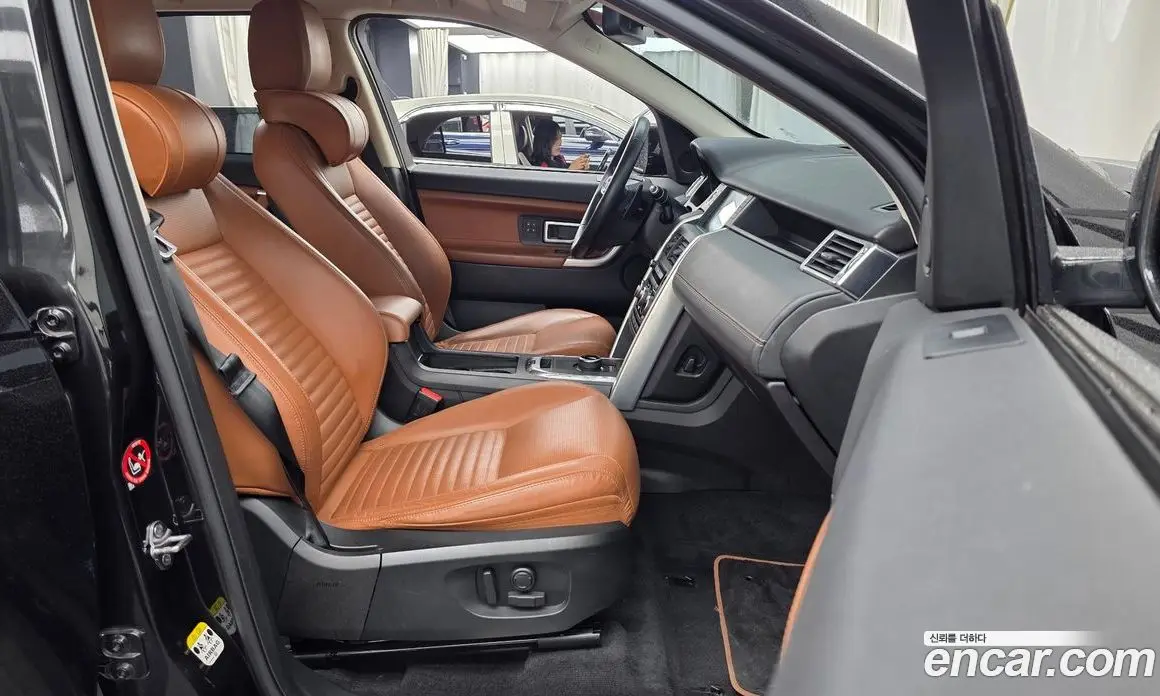 Land Rover Discovery Sport 2017 2.0 автомат (гидро), фото 17