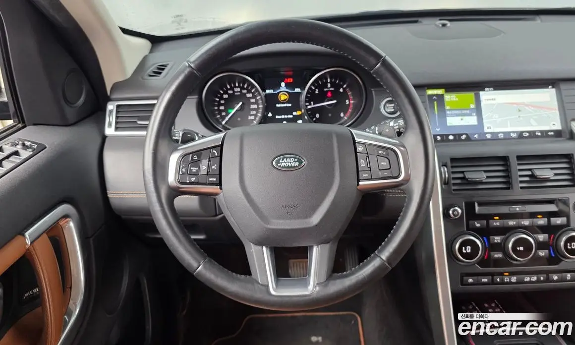 Land Rover Discovery Sport 2017 2.0 автомат (гидро), фото 19