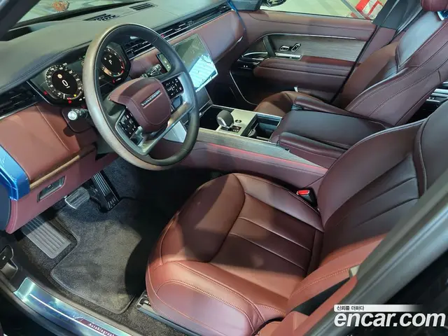 Land Rover Range Rover 2025 4.4 автомат (гидро), миниатюра 7