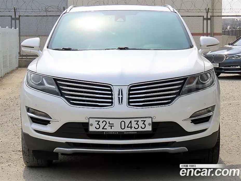 Lincoln MKC 2016 2.0 автомат (гидро), фото 1 Lincoln MKC 2016 2.0 автомат (гидро), фото 1