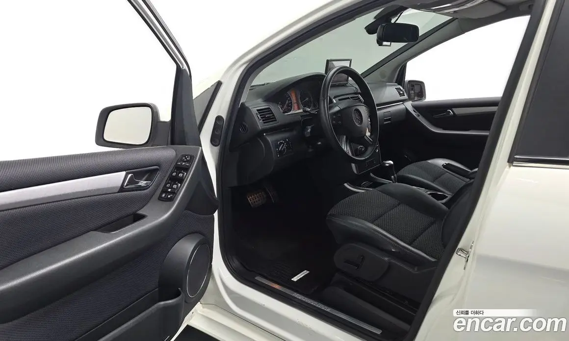 Mercedes-Benz B-Class 2010 2.0 гидро, фото 10 Mercedes-Benz B-Class 2010 2.0 гидро, фото 10