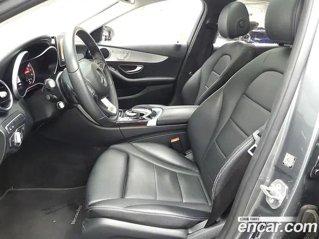 Mercedes-Benz C-Class 2017 2.0 автомат (гидро), миниатюра 10