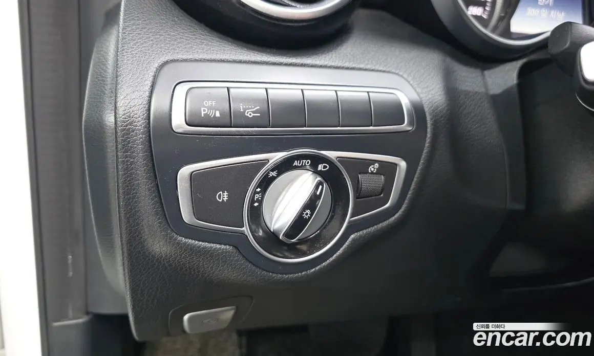 Mercedes-Benz C-Class 2017 2.1 гидро, фото 19 Mercedes-Benz C-Class 2017 2.1 гидро, фото 19